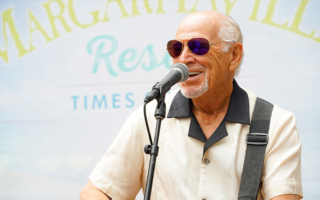 Jimmy Buffet performing
